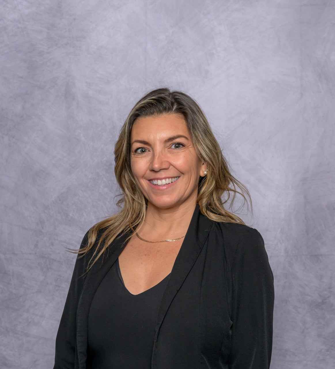 Stefanie Bayard